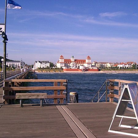 Pension Sanddorn Mit Cafe Carlssons Binz Exterior photo