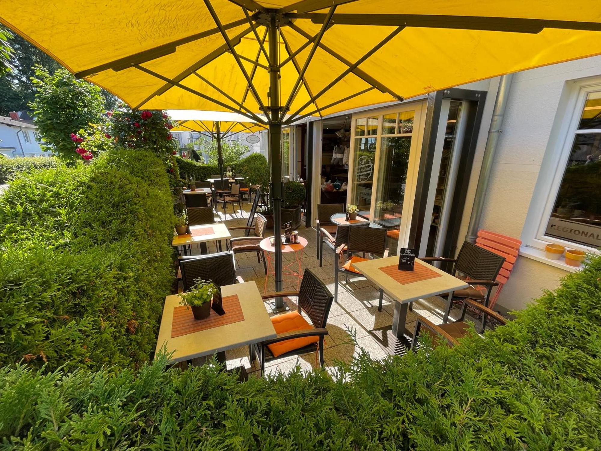 Pension Sanddorn Mit Cafe Carlssons Binz Exterior photo