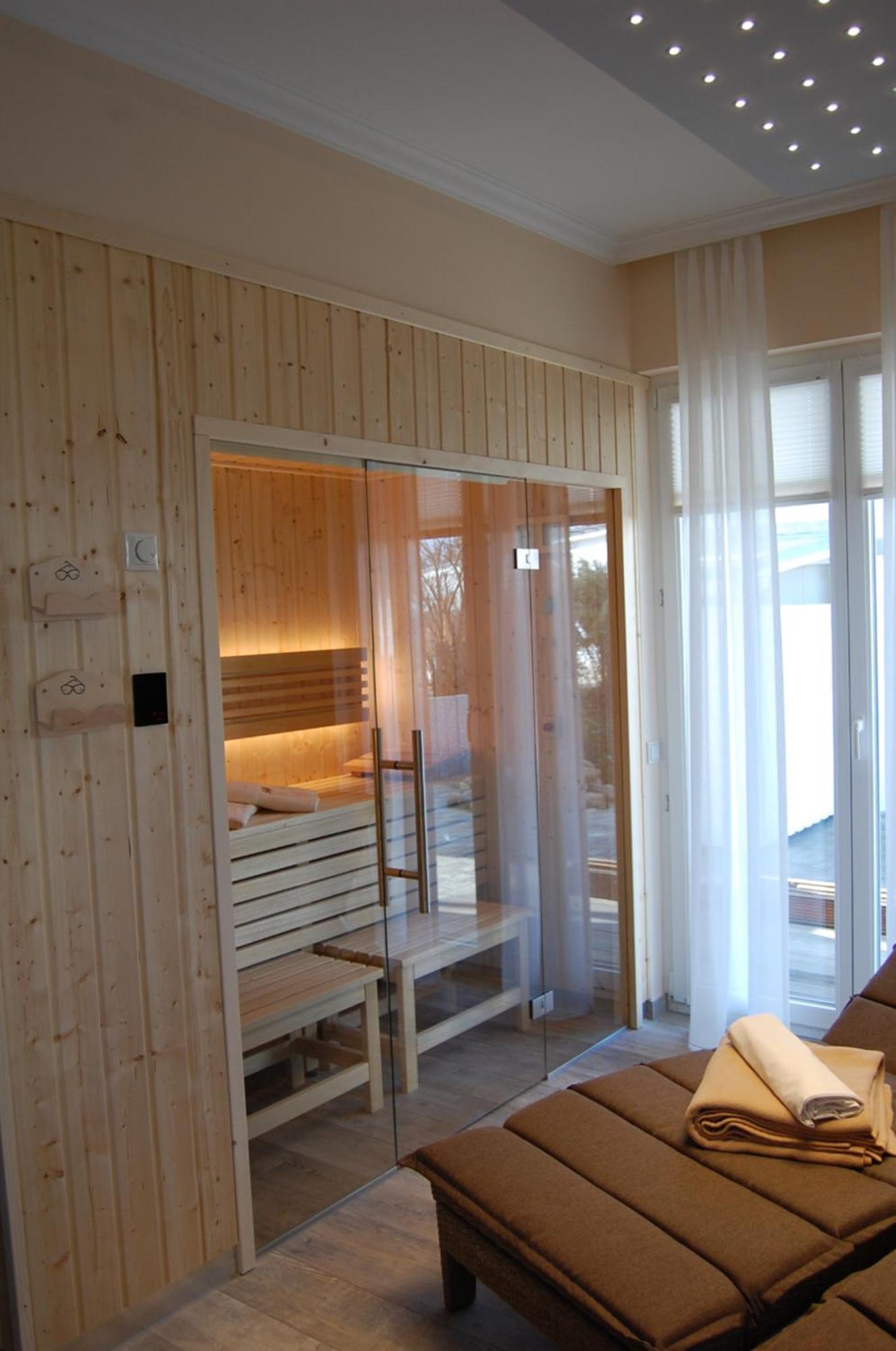 Pension Sanddorn Mit Cafe Carlssons Binz Exterior photo